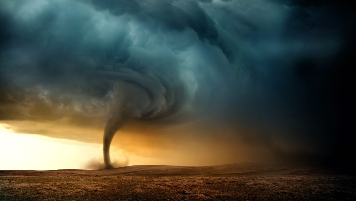 https://www.electronic-sirens.com/wp-content/uploads/2022/12/The-most-twisted-tornadoes-in-United-States-1180x668.jpg